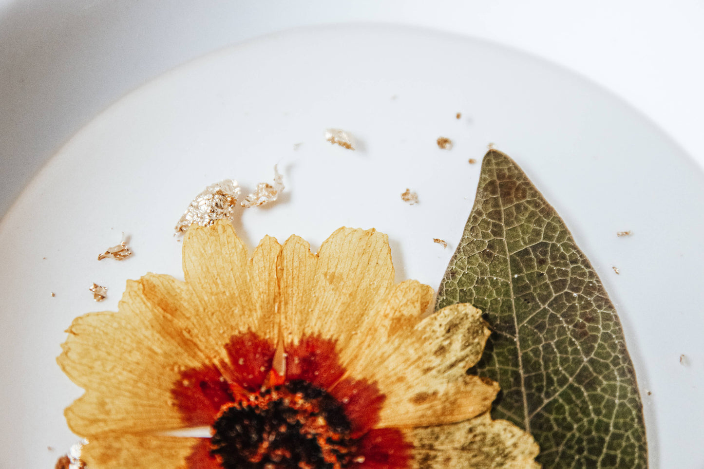 Botanical Ceramic Ring Dish/ Floral Shimmer
