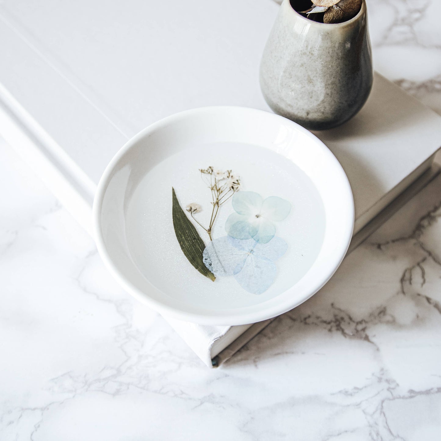Botanical Ceramic Ring Dish/ Floral Shimmer