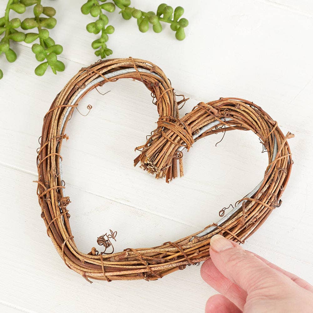 6" Natural Grapevine Heart