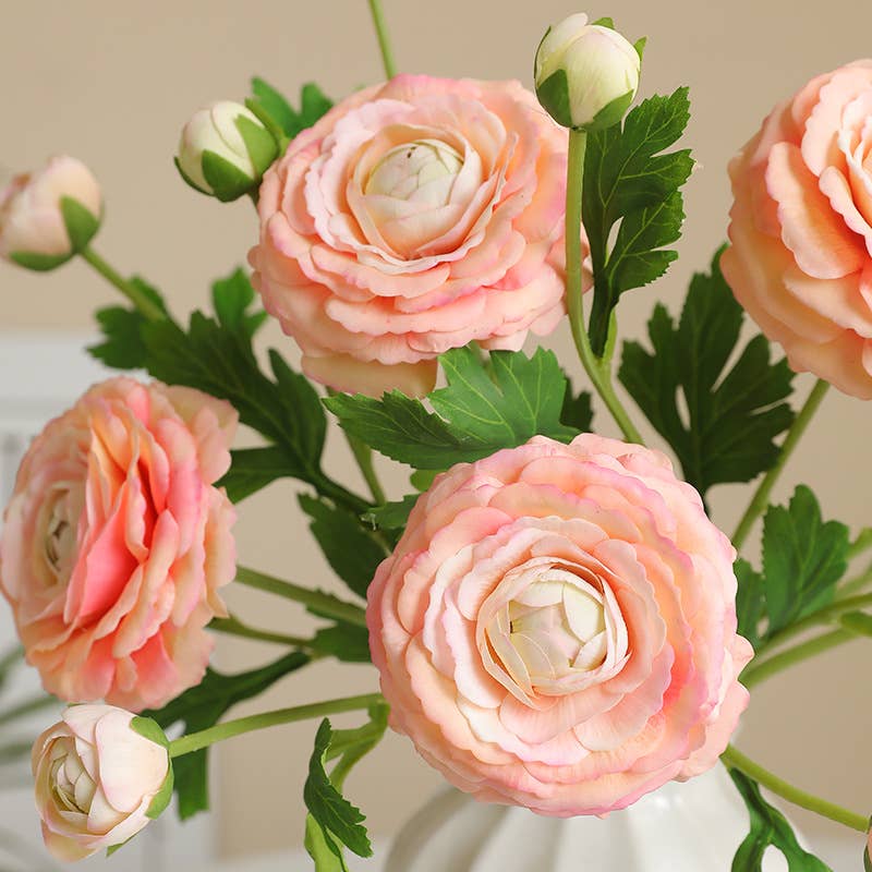 18"-Real Touch Ranunculus w/buds: Pale Pink
