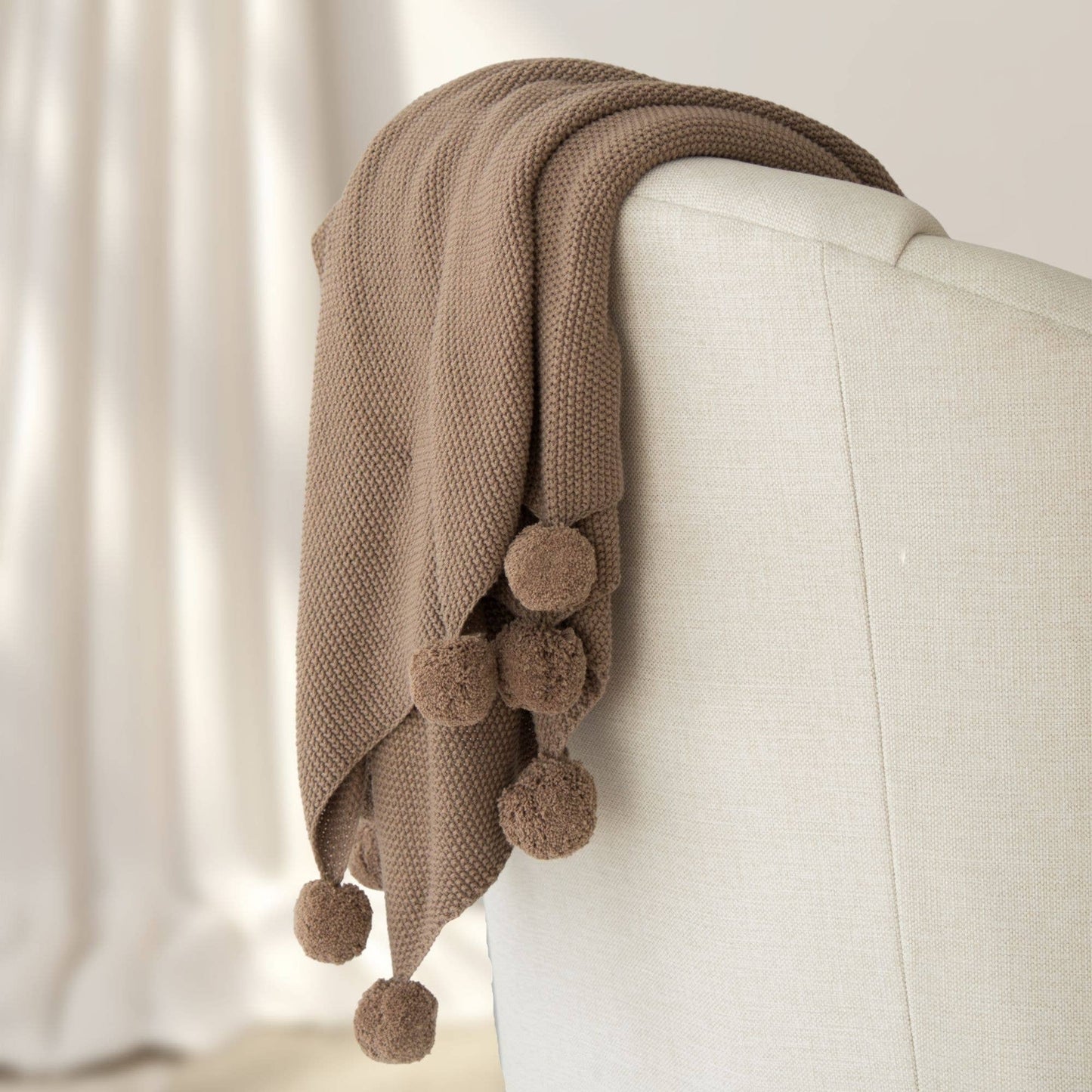 Aria Cotton Seedstitch Throw with Pompoms: Mushroom