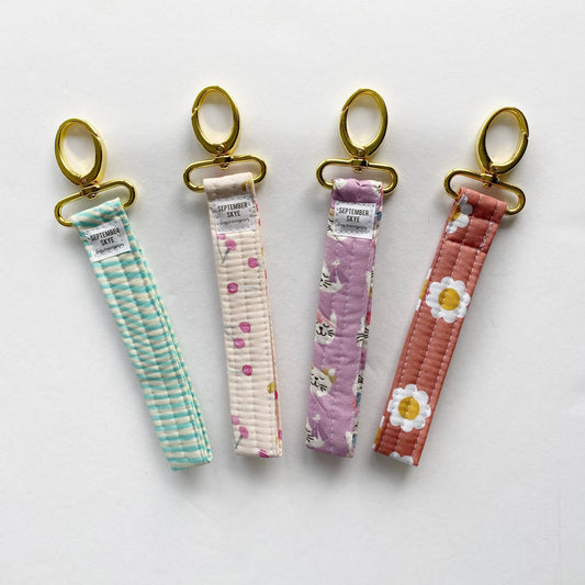 Key Fob: Floral Daisy