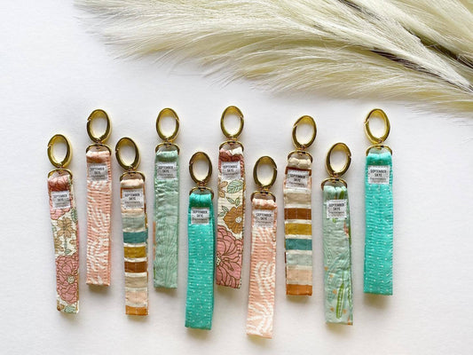 Key fob: Vintage floral