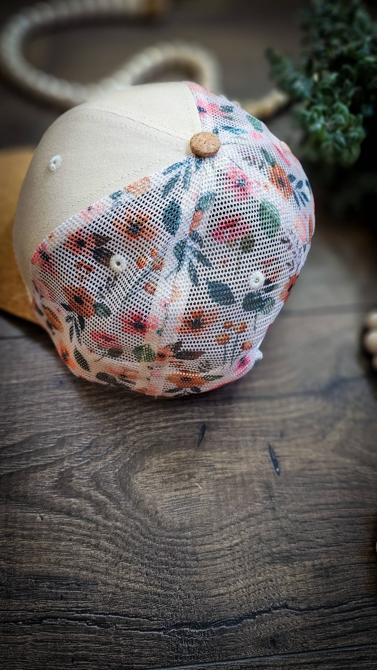 Cream Floral Cork : MT