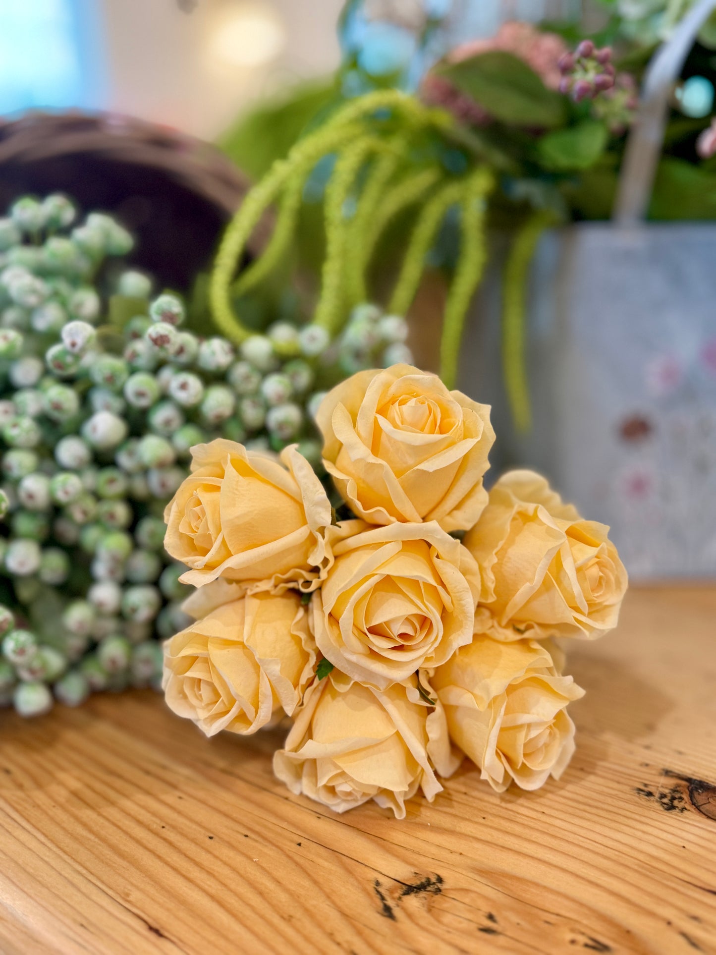 Real Touch Rose Bouquet 7 Stems - Butter Yellow