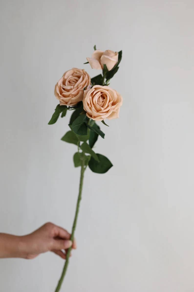 Real Touch Cabbage Roses: Dark Mocha