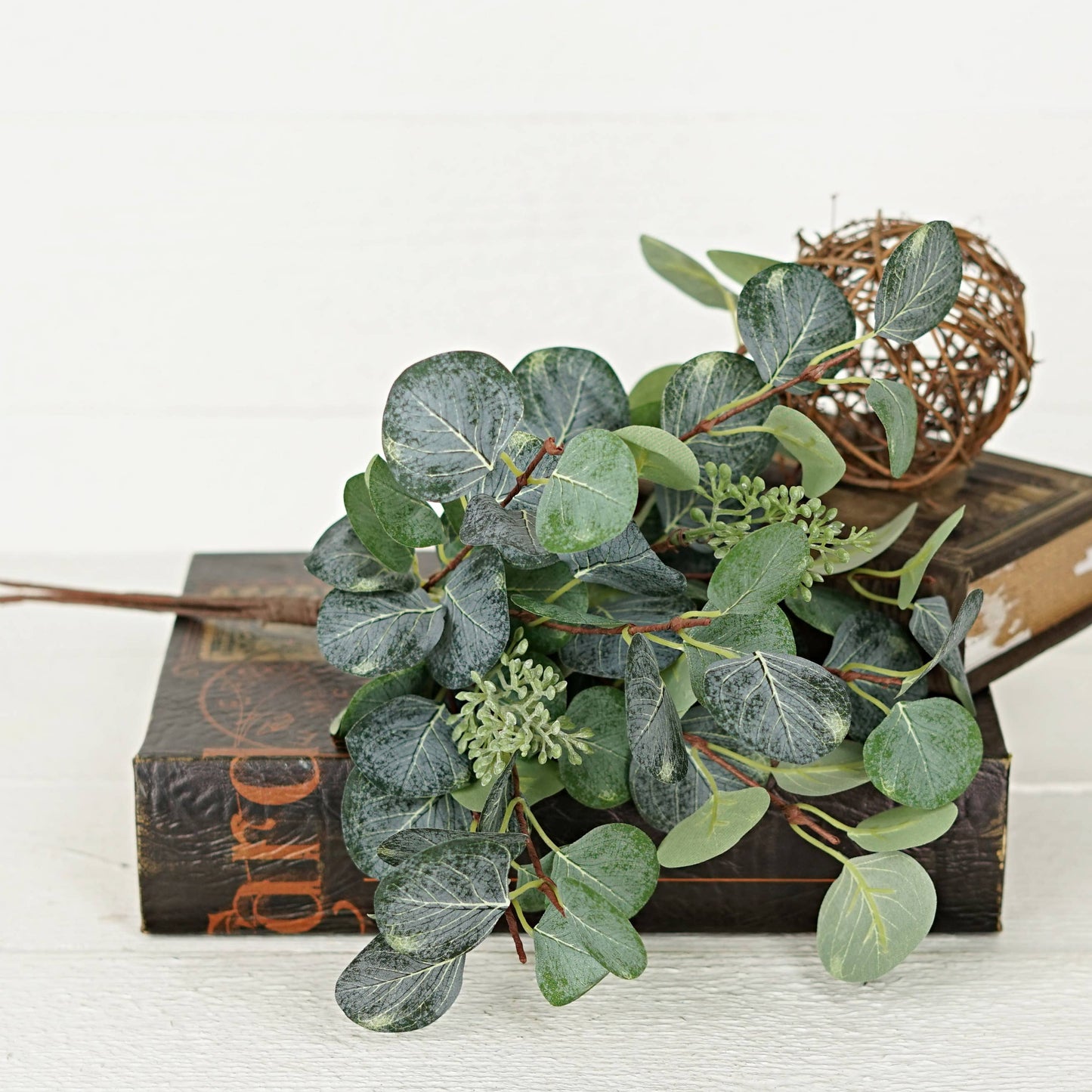16" Flocked Silver Dollar Leaves